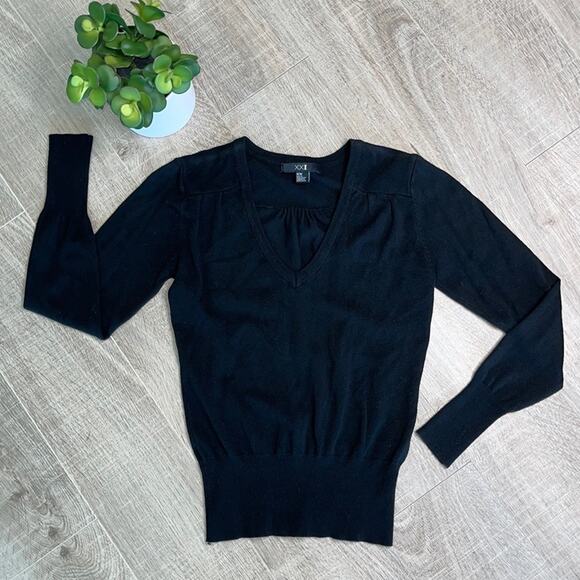 XXI Women’s Black V-Neck Long Sleeve Sweater - Picture 1 of 8